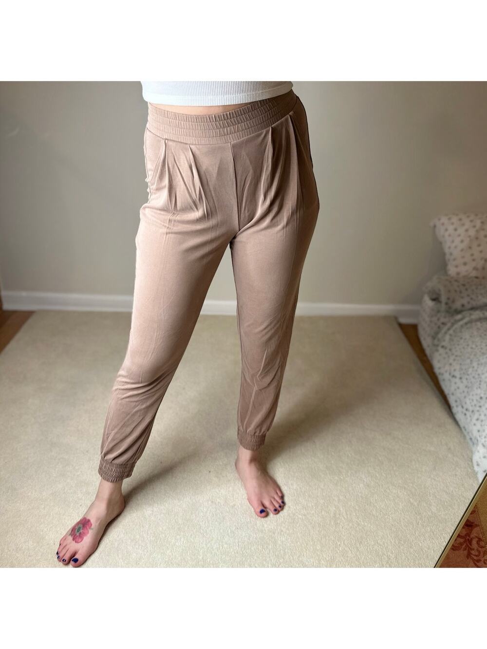Express: Tan Pleated Joggers